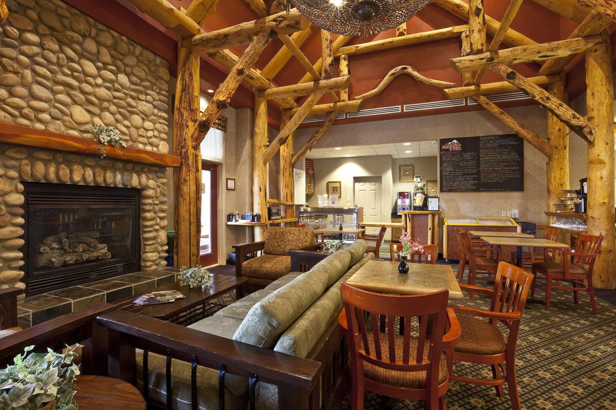 Trickle Creek Lodge Kimberley Exterior photo